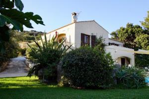 Villa-Sebode mit Pool, Strandnähe & Klimaanlage