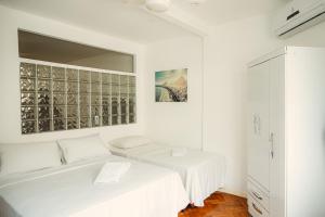 Apartamento vista mar na quadra da praia