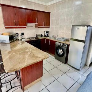 Topanga 11, Seaside Bliss!