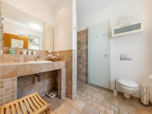 Ruegenbrise-am-Wasser-Fewo-EG