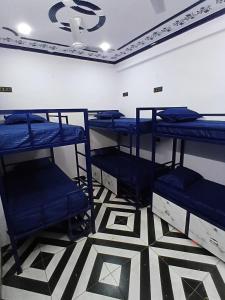 The Nomadique - Boys Only