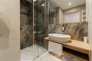 Sunny Rest in Seashell