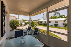 Beachside Fun & Family Comfort, Just Steps from the Sand - Aloha Kai #16 - Roelens