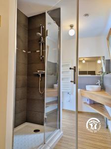 Maisons de vacances Gite des cinq tours : photos des chambres