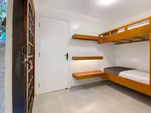 2 suítes Lareira Jacuzzi Churrasqueira