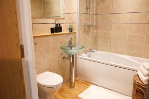 City Apartment - Walking distance to Mailbox