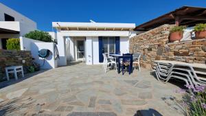 Beachhouse the dream, seaview, near the beach,the sea meets the soul