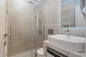 Saffron Apartment - Hellenic Apartments Avlona