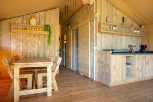 Campings Camping et Lodges de Coucouzac : photos des chambres