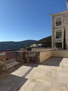 One Bedroom Waterfront Apartment