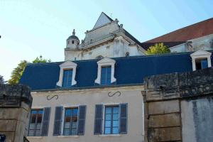 B&B / Chambres d'hotes L-ancien Tribunal : photos des chambres