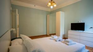 Apt near C. Buenos Aires – WiFi AC Metro 3 min