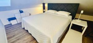 Old Town Port Apartments