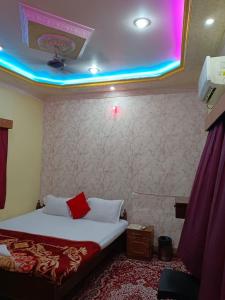 New Hotel White Palace