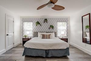 Sunny Midtown Cottage- Midtown Mobile