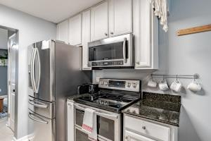 Sunny Midtown Cottage- Midtown Mobile