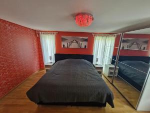 HOLIDAY NEST Family Guest House 80m2 - Mysigt gästhus med två sovrum i Höör