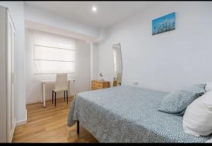 Apartamento céntrico en Granada con garaje gratis.