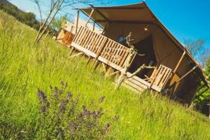 Campings Camping et Lodges de Coucouzac : photos des chambres