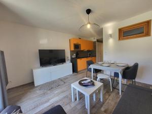 Studio moderne à Montgenèvre avec garage intégré - FR-1-266-245