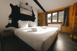 Hotels Le Loup Blanc : photos des chambres