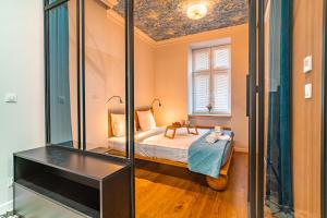 Bosacka Apt - Top Location, Old Town nearby - by Rentujemy