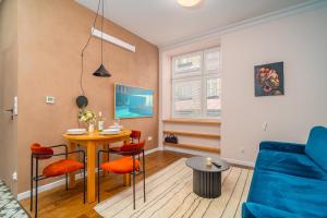 Bosacka Apt - Top Location, Old Town nearby - by Rentujemy