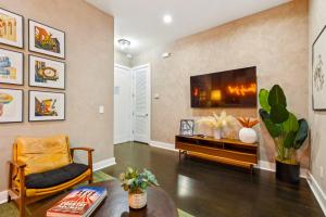 Neon Daes Amazing 1 Bedroom Near Vandy and Broadway