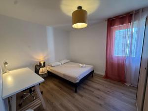 Appartements Suite T5 Rennes Gare - Parking prive gratuit : photos des chambres