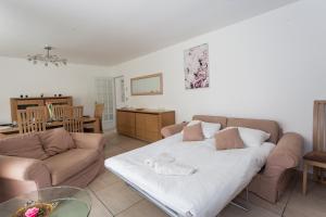 Maisons de vacances Le Luma - Maison 6 prs - Jardin - Ping-Pong : photos des chambres
