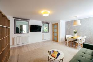 Cotroceni Accommodations Upstairs