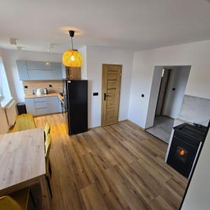 Apartament z kominkiem w starej kamiennicy