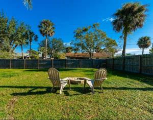 Large 3 bedroom that is close to the beach