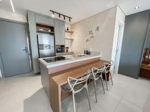 Flat Alto e Completo Com linda Vista da Cidade