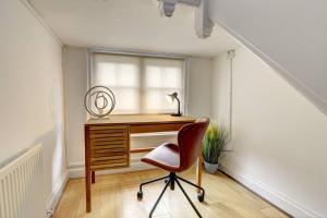 Spacious 1 bedroom welcomes contractor long stays