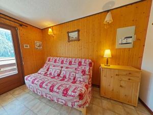 Appartements Studio 4 Pers au Pied des Pistes, Balcon Sud, Parking, Centre-Ville - FR-1-241-73 : photos des chambres