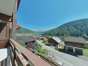 Appartements Studio 4 Pers au Pied des Pistes, Balcon Sud, Parking, Centre-Ville - FR-1-241-73 : Appartement (4 Adultes)