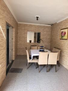 Linda casa para final de semana com churrasqueira