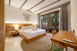 Tropical Trible - Peaceful Oasis - Brand New Villa with Private Pool