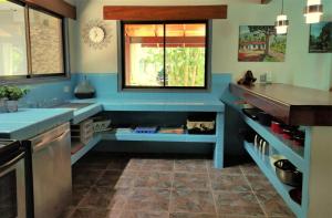 Boutique Tropical Paradise Large Groups Pool AC Hot Water