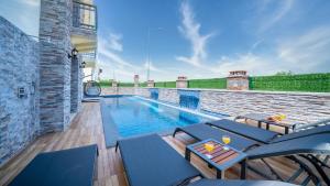 Private Villa with Pool in Fethiye, Close to the Coastal Walkway, in the Center