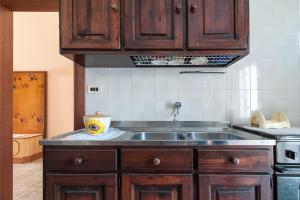 The green sea small house