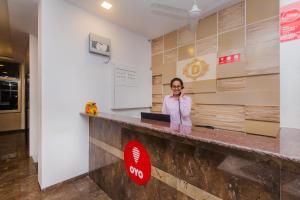 Super Hotel O Divine Residency Near Phoenix Marketcity