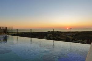 Amarello Hotel Praia Santo André, Tapestry Collection by Hilton