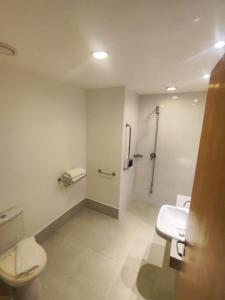 Quarto Economico Hotel - Complexo Prima cittá ao lado do Shoping Patio Mix