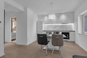 Modern City Center Apartment Max