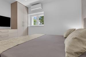 Modern City Center Apartment Max