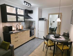 81 degrees - Hot Lodging - Gorąca Kwatera w centrum Gliwic z prywatną sauną