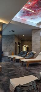 Residence Hill apartment TammyMatty