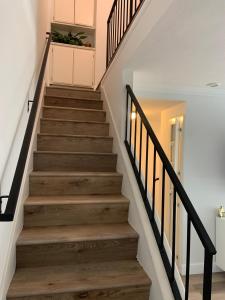 Beautifully Remodeled 2BR Prime Irvine Location